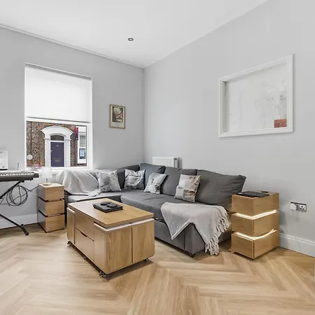 Holiday home Gorgeous Terraced House In - Pass The Keys