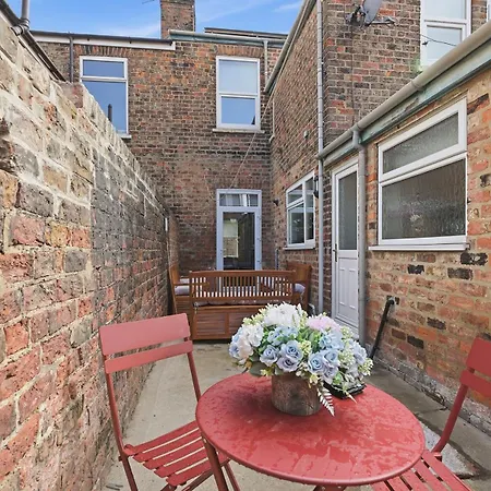 Gorgeous Terraced House In - Pass The Keys Holiday home York